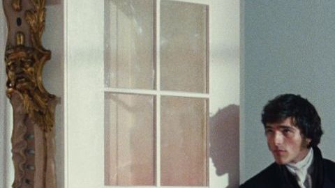 'Cumbres Borrascosas' se ha hecho viral en redes sociales y ha recibido criticas favorables y negativas.