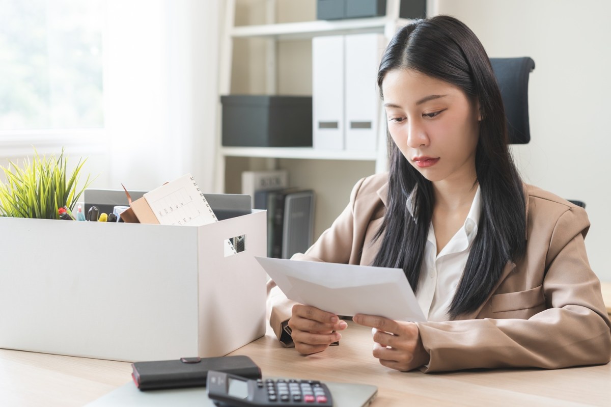 Suben solicitudes de desempleo en EE.UU.: qué significa para la economía y para los trabajadores latinos