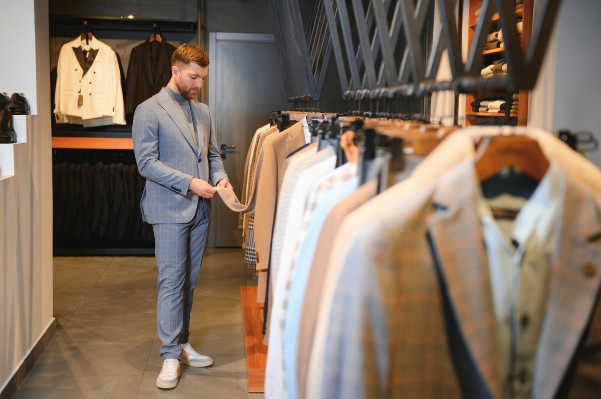 Consumidores en EE.UU. cerraron 2025 con gasto sólido, según Bank of America