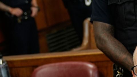 El movimiento ajusta la estrategia legal del acusado en su proceso más reciente