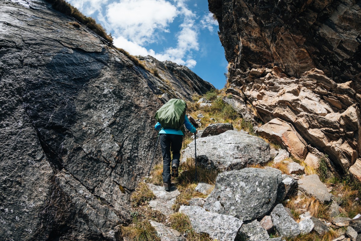 Joven de Nueva Jersey muere de hipotermia tras perderse en la montaña más alta de Nueva York