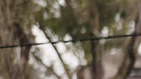 Guardias Nacionales patrullan el área frente a la sede de la Fiscalía General de la República en la Ciudad de México.