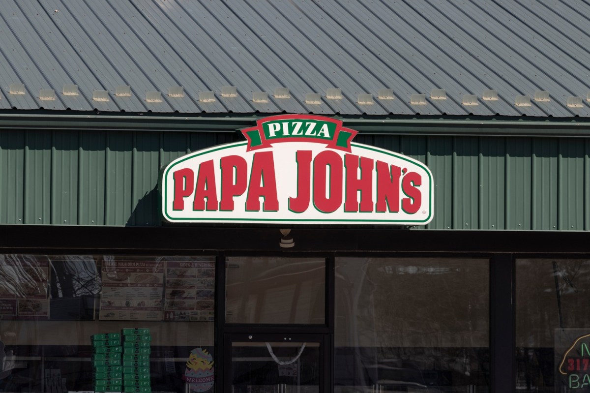 Papa John’s anuncia el cierre de cientos de sucursales, ¿qué pasa con el consumo en EE.UU.?