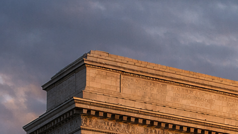 Propuesta de arco monumental gigante en Washington junto al National Mall al atardecer.