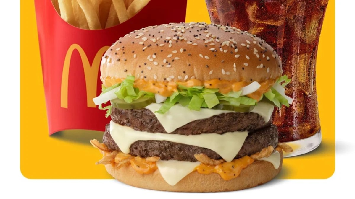¿Vale la pena pagar más por la nueva Big Arch Burger de McDonald’s? Precio, tamaño y comparación
