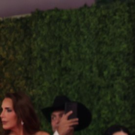 La cantante mexicana Thalía en la alfombra magenta de Premio Lo Nuestro.