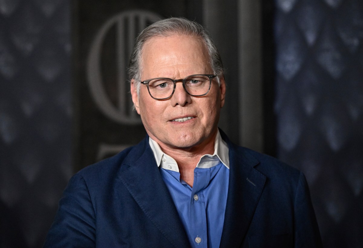 Paramount aumenta su oferta para comprar Warner Bros. Discovery