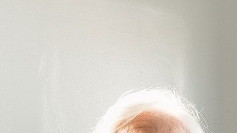 Luis Cano junto a un familiar y el alcalde de Linden (NJ), Derek Armstead.