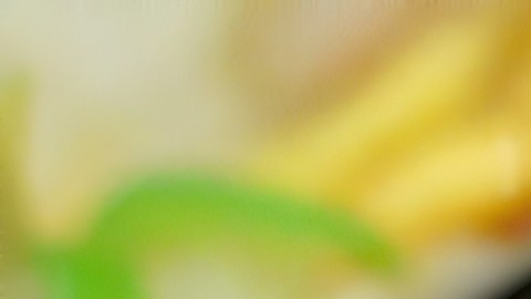 ¿Sabías que el arroz tiene una bacteria que sobrevive a la cocción? El secreto para que sea seguro no es cómo lo cocinas, sino cómo lo enfrías.