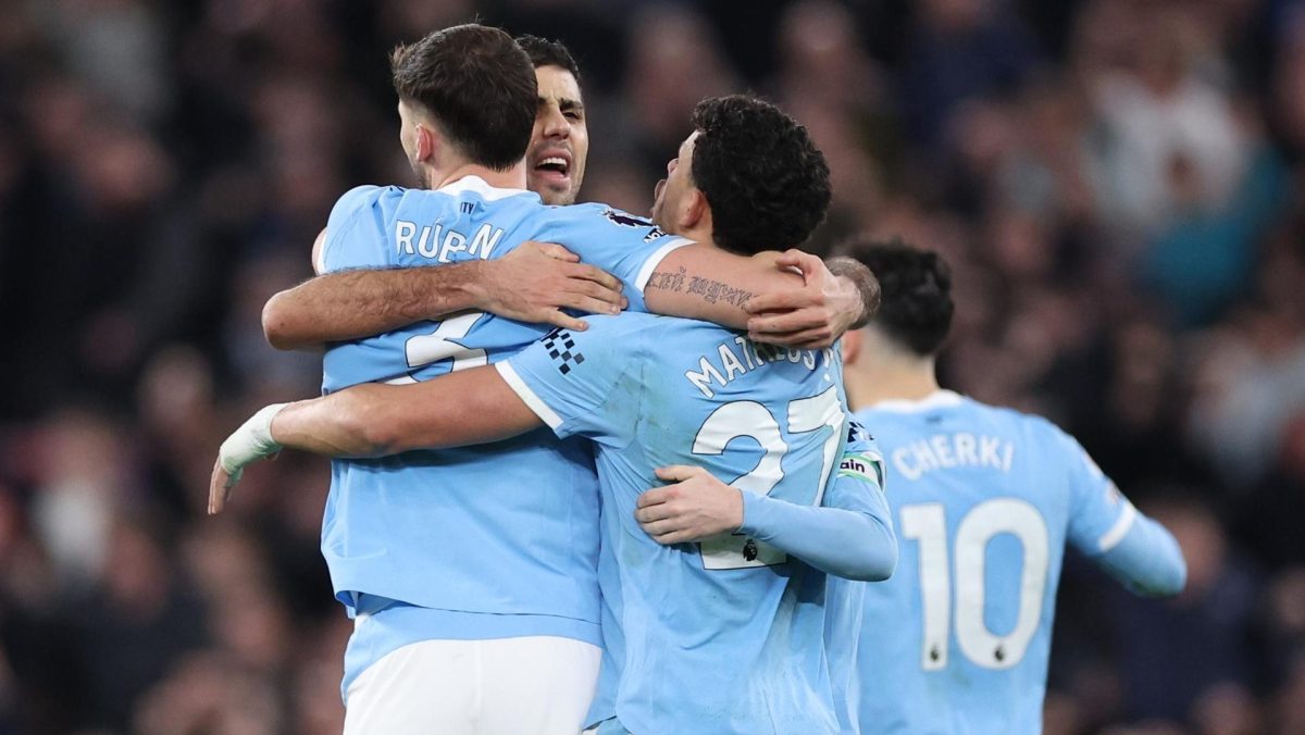 Manchester City venció al Liverpool y pone en suspenso la lucha por la Premier League