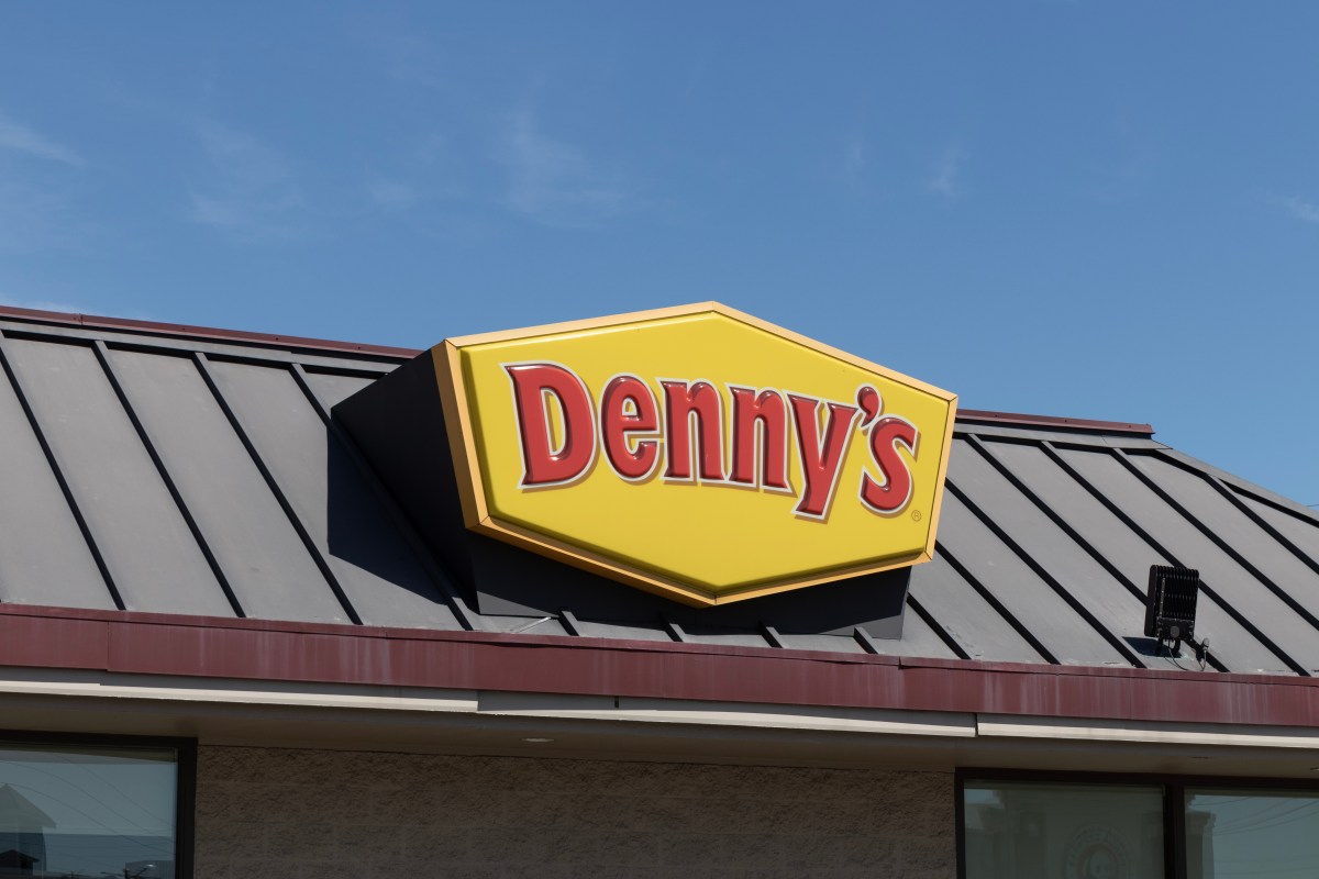 Denny’s suma cierres y mantiene su plan de clausurar 150 locales