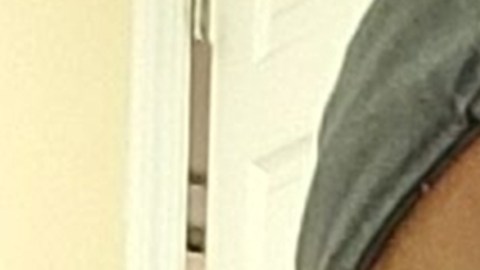 Acusan a enfermero latino de poner en peligro a menor con parálisis cerebral bajo su cuidado en Suffolk