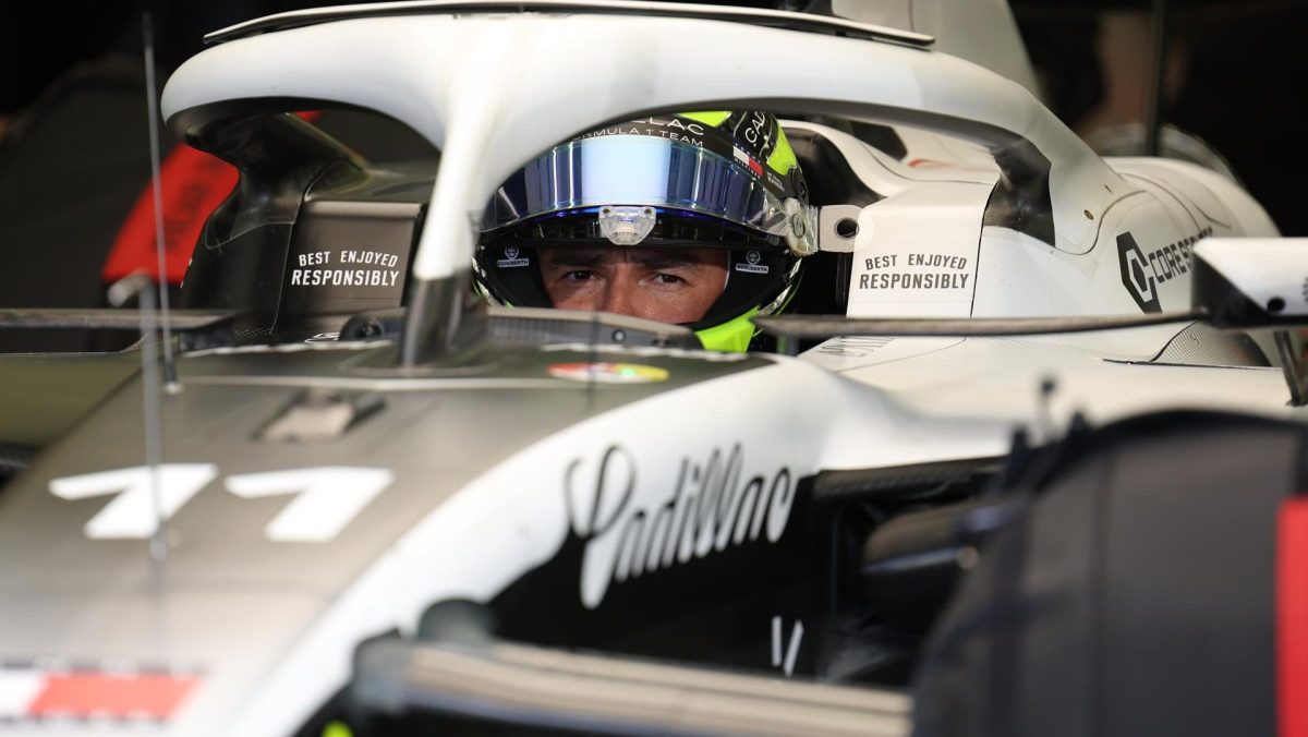 Checo Pérez finaliza 14° en los test de Baréin y Cadillac completa un debut sin fallos en F1