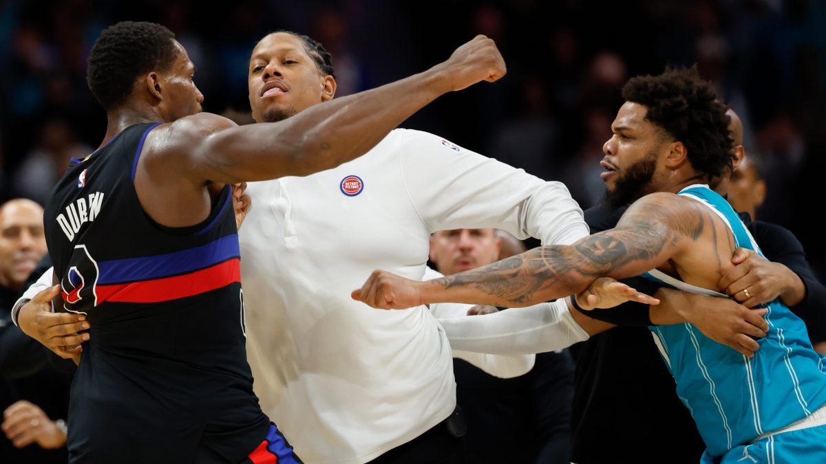 Partido entre Charlotte Hornets y Detroit Pistons terminó en golpes y con 4 expulsados [VIDEO]