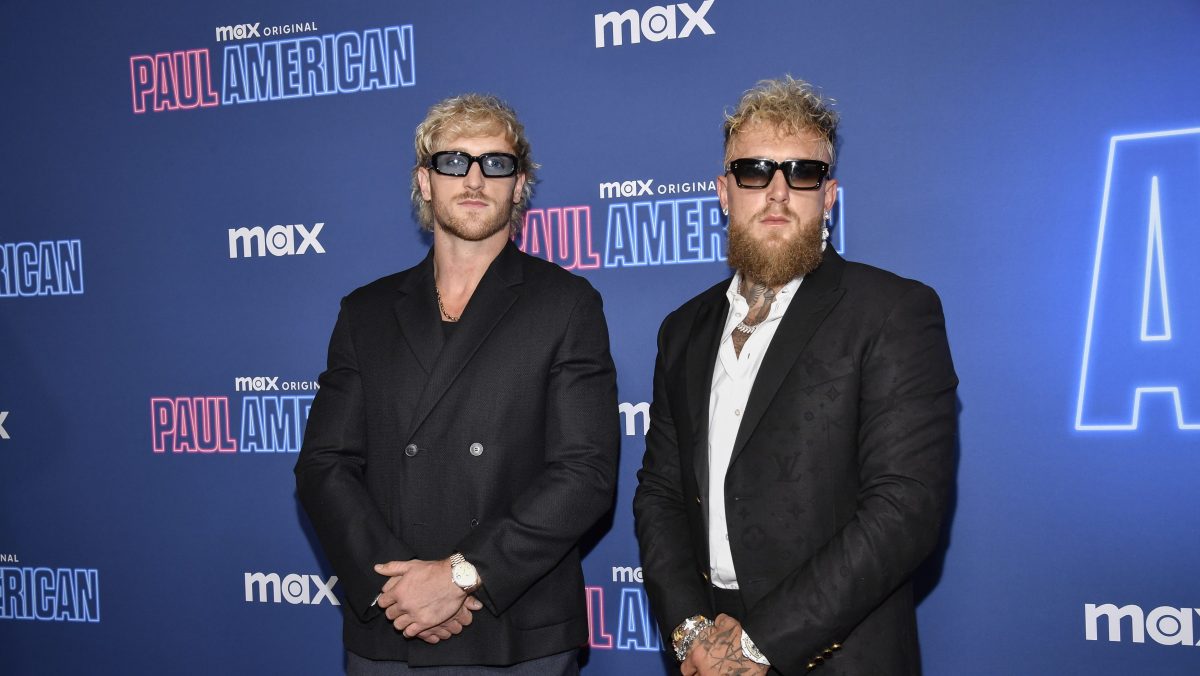 Logan Paul se desmarca de Jake Paul tras llamar “falsos estadounidenses” a los puertorriqueños