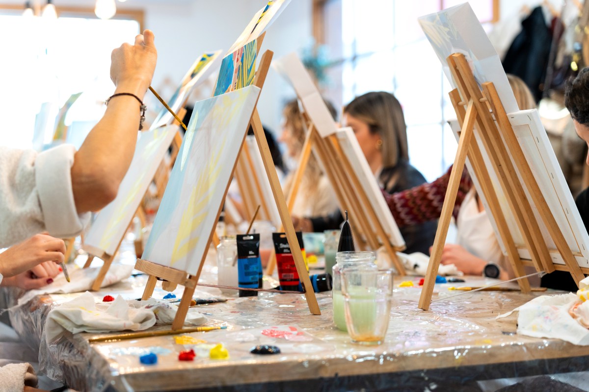 Cómo mantener vida social con presupuesto limitado