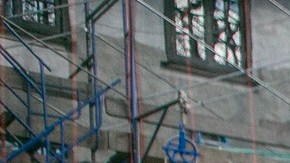 La presidenta del Concejo, Julie Menin, en una manifestación en contra del retiro de la bandera del Orgullo.