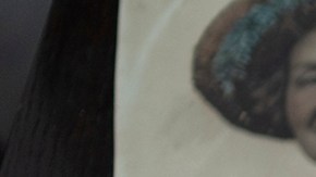 La historia de la mujer que fue adoptada por un veterano de guerra estadounidense y que ahora enfrenta la deportación a Irán