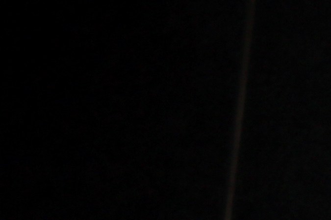 La orina espumosa o con burbujas persistentes puede indicar presencia de proteínas, una señal temprana de daño renal.