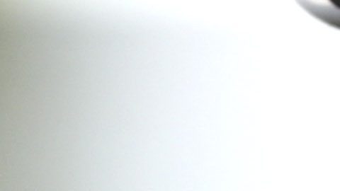 El italiano Andrea Pavan celebra tras ganar el Abierto Internacional de Golf BMW en Múnich, Alemania.