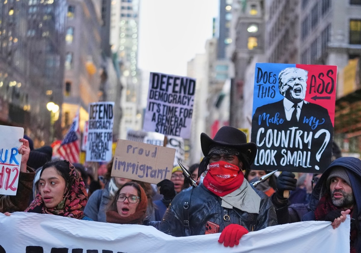 Nueva York comenzará a monitorear los operativos federales de inmigración