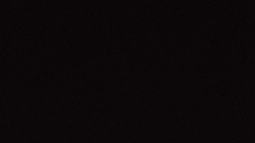 Close-up,Of,Male,Hands,Wrapped,In,Heavy,Metal,Chains,On