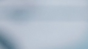 Este snack no es solo una "receta fit" más; es nutrición estratégica. Al combinar la fibra soluble de la chía con la proteína de alto valor biológico del yogur griego