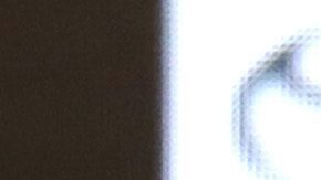 El locutor de los Yankees de Nueva York, John Sterling, responde a las preguntas de los periodistas.