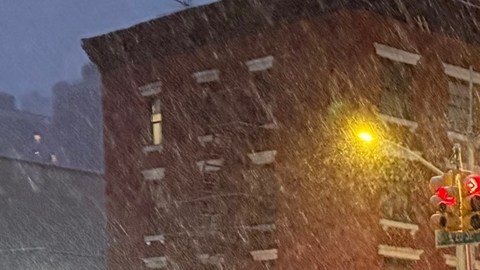 Comienza nevada en Nueva York y Nueva Jersey: cancelan vuelos, clases y espectáculos por tormenta invernal