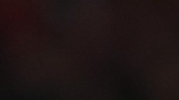 Vinicius Junior, del Real Madrid, discute con el árbitro François Letexier.