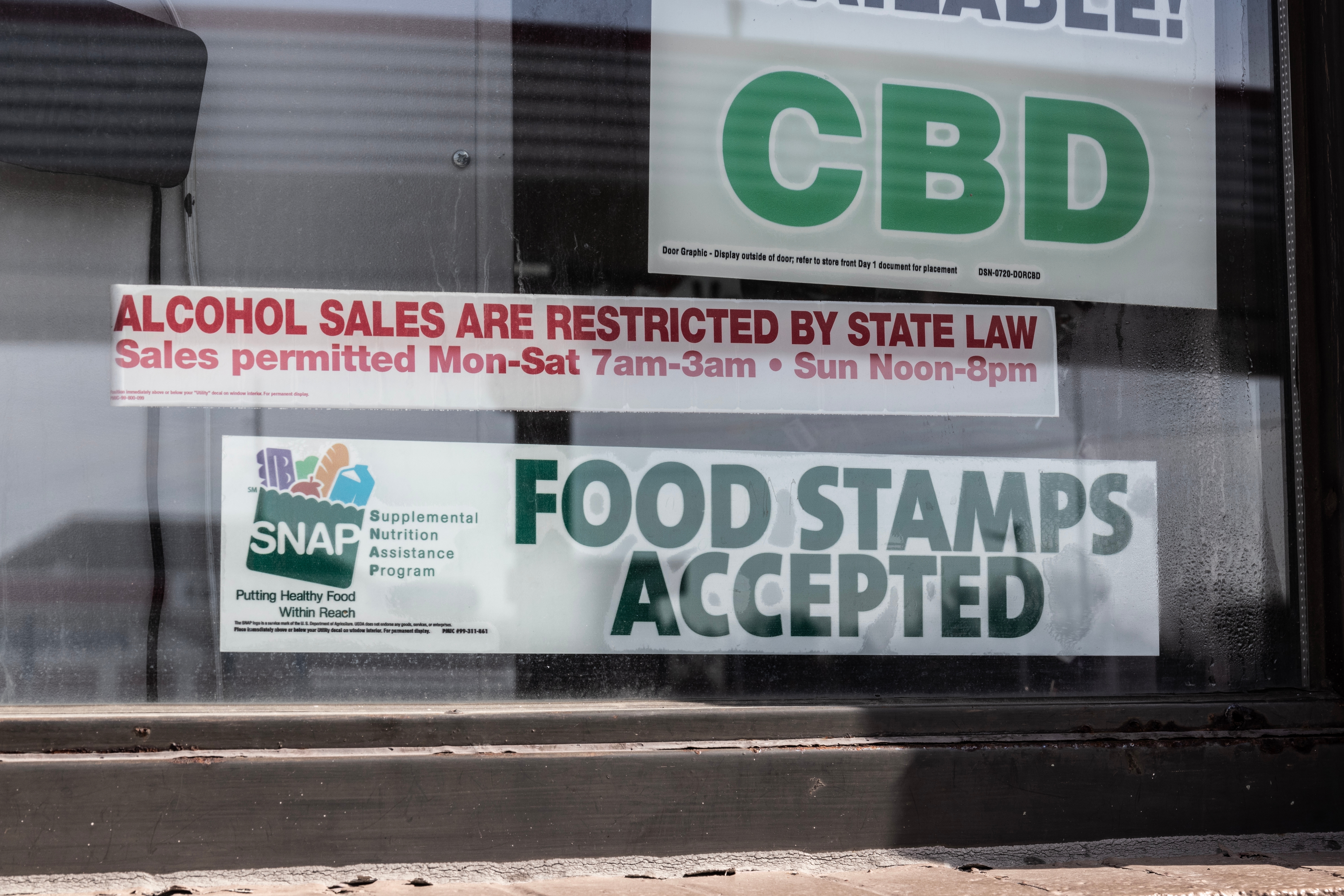 SNAP Rules Tighten Across New York in March as Federal Oversight and Cola Bump Collide