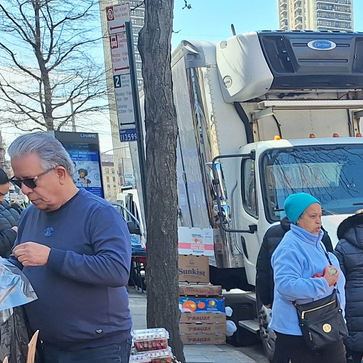 Neoyorquinos temen un “ataque” a sus bolsillos y autoridades alertan sobre ola de especulación ante conflicto en Medio Oriente