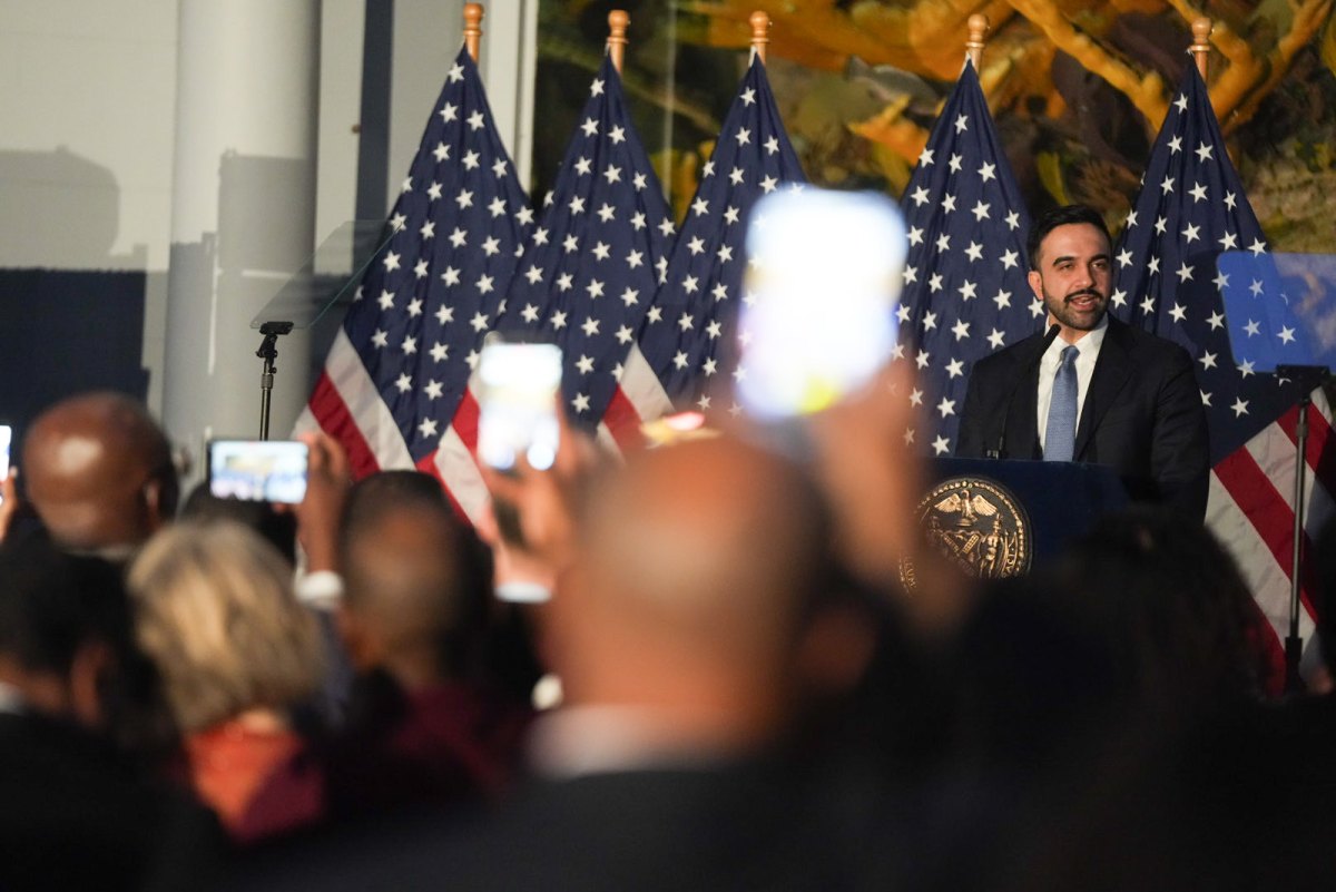 Demócratas de Nueva York van a las elecciones de medio término con el reto de mantener la unidad frente a Trump
