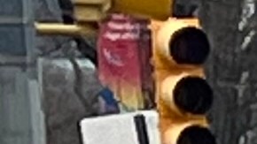 NYC no penalizará más a ciclistas y repartidores por infracciones menores