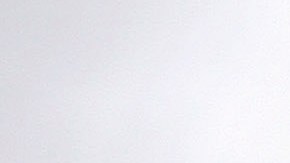 Banderas de Puerto Rico y EE.UU. en un edificio en Guaynabo