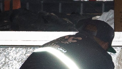 Los funcionarios dijeron que la pelea era de naturaleza doméstica.