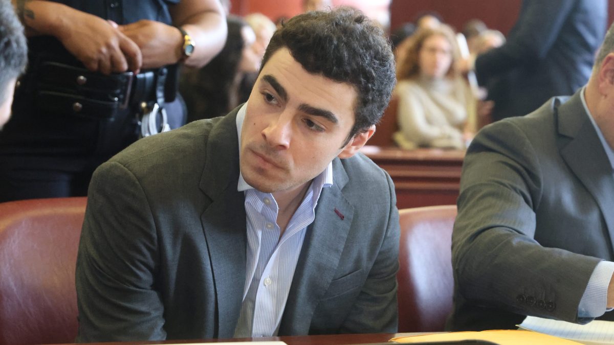 Fiscales federales instan al juez a no retrasar el juicio de Luigi Mangione