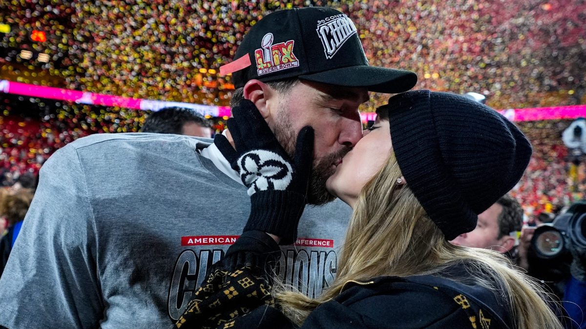 Travis Kelce revela que Taylor Swift fue clave para su regreso a los Chiefs