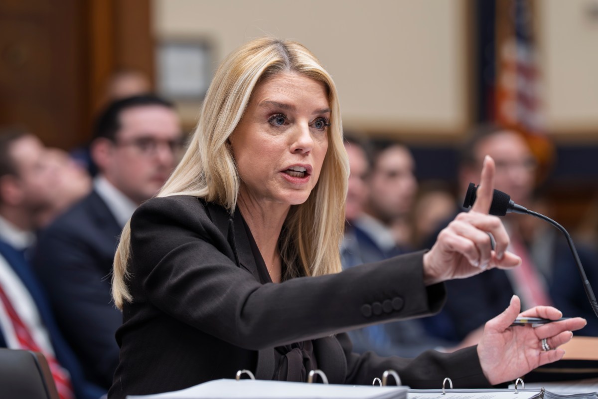 Pam Bondi es citada a testificar ante el Congreso por el caso Epstein