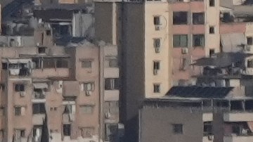 Se eleva una columna de humo tras un ataque aéreo israelí en Dahiyeh, un suburbio al sur de Beirut, Líbano, el miércoles 4 de marzo de 2026.