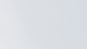 El senador Markwayne Mullin, republicano por Oklahoma, habla con periodistas en la escalinata del Capitolio en Washington, el jueves 5 de marzo de 2026.