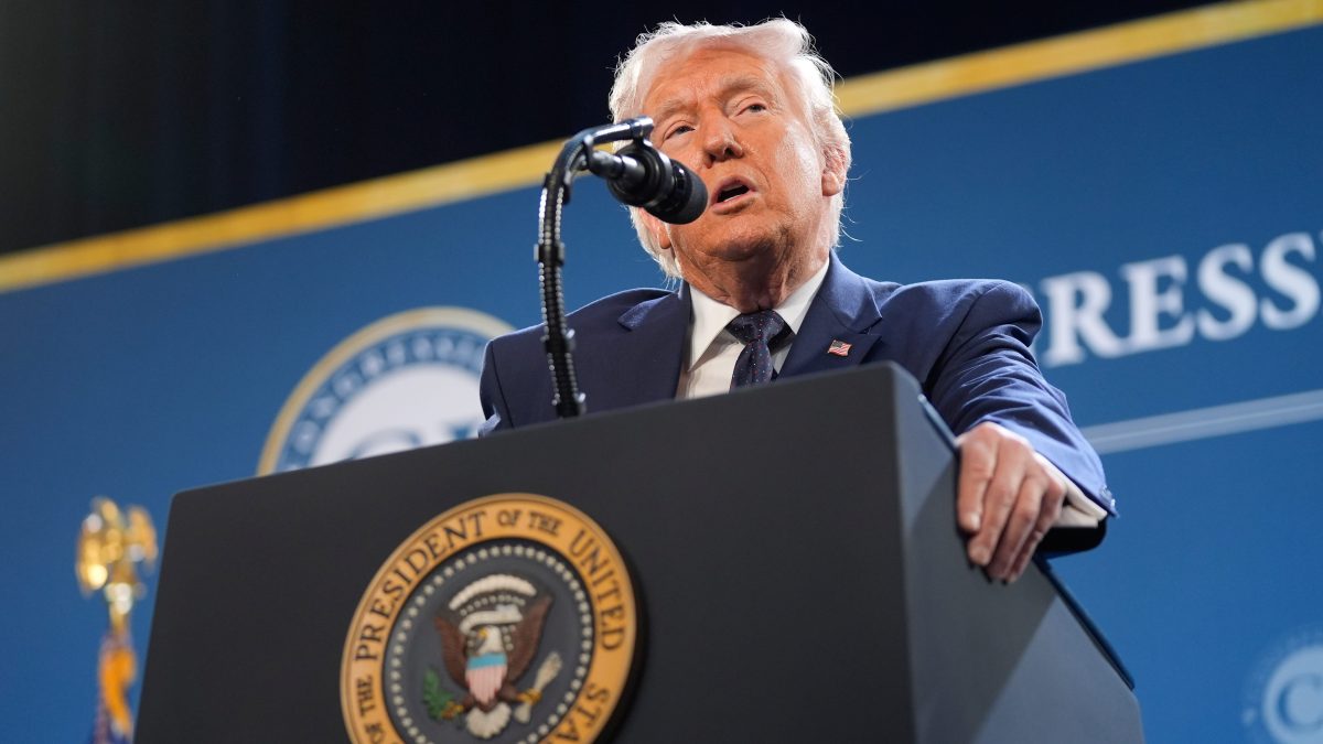 Trump impulsa la Ley SAVE y nuevas medidas contra Irán ante el Partido Republicano