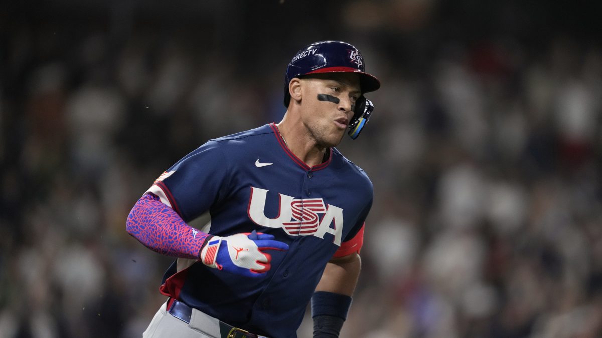 Subastan tarjeta de Aaron Judge por cifra récord de más de $5 millones