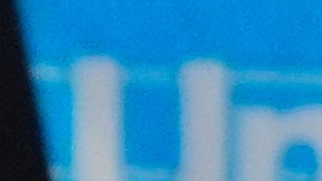 Una pegatina con la imagen del presidente Donald Trump, colocada en un surtidor de gasolina, se encuentra entre las opciones de compra que reflejan los precios actuales en una gasolinera de Plano, Texas, el viernes 13 de marzo de 2026.