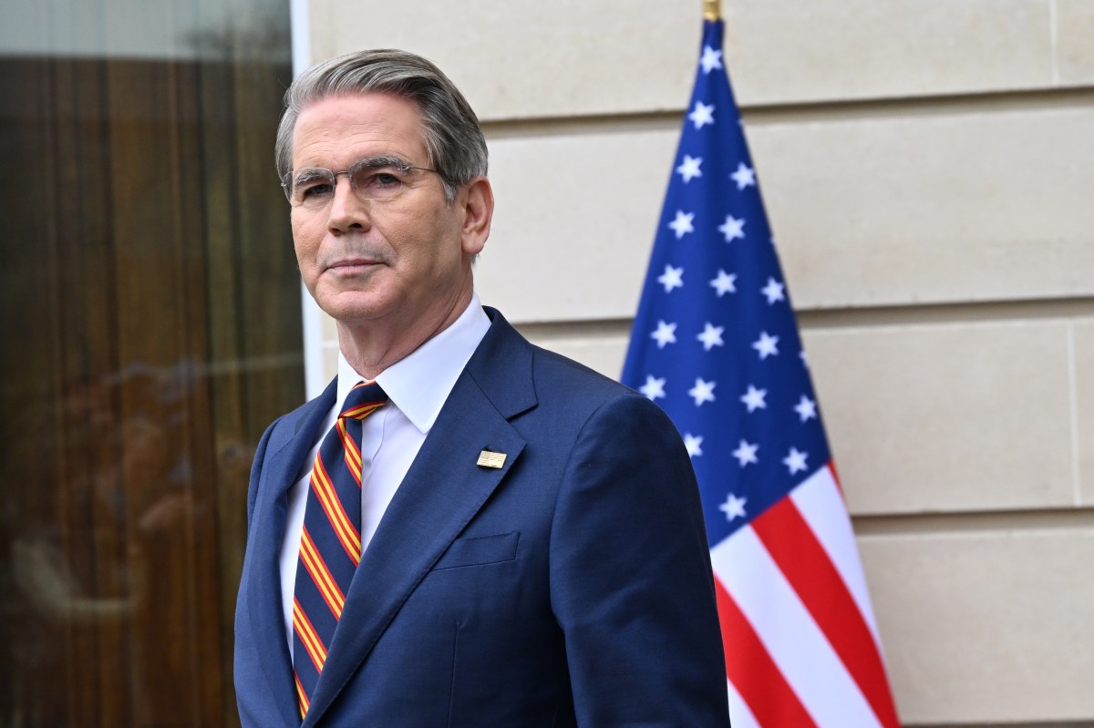 Bessent defiende los ataques a Irán: “A veces hay que escalar para luego desescalar”