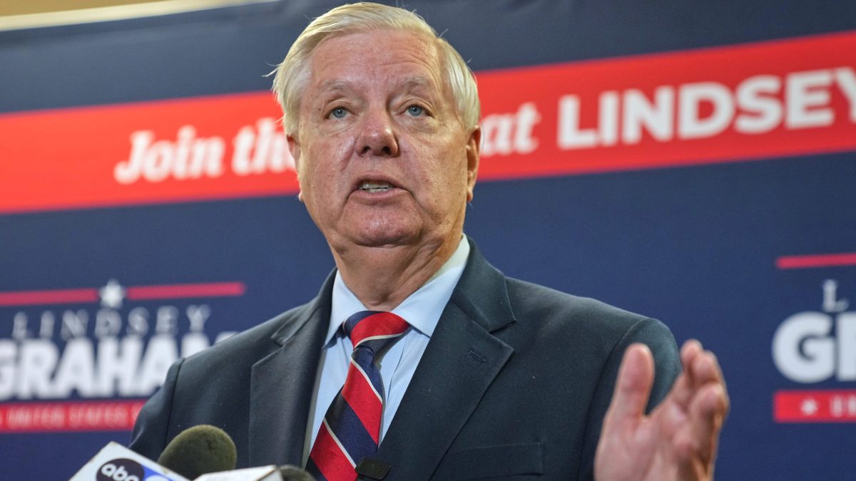 Lindsey Graham insiste en que EE.UU. debe retirarse de bases españolas tras palabras de Trump