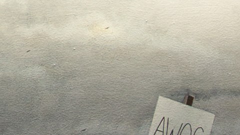 Un trabajador cubre un mural de Emigdio Vásquez que representa a César Chávez, en el Santa Ana College en Santa Ana, California, el jueves 19 de marzo de 2026.