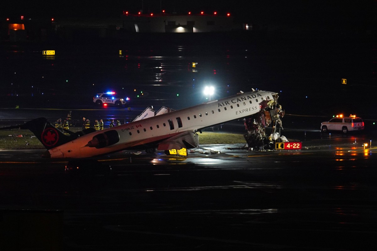 Dos pilotos de Air Canada mueren en accidente en LaGuardia; decenas de personas hospitalizadas en Nueva York