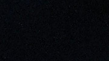 El presidente Donald Trump camina por el jardín sur a su llegada a la Casa Blanca, el domingo 29 de marzo de 2026, en Washington.