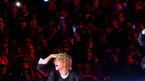 La cinta acompaña al grupo en su regreso creativo tras cumplir su servicio militar